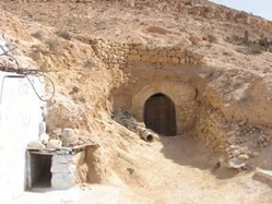 Troglodyte oil mill* - Matmata